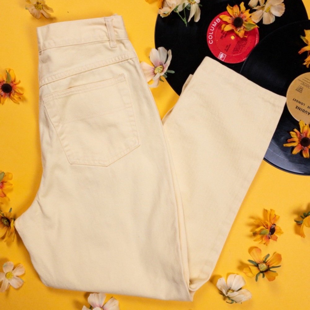 High Waisted Jeans